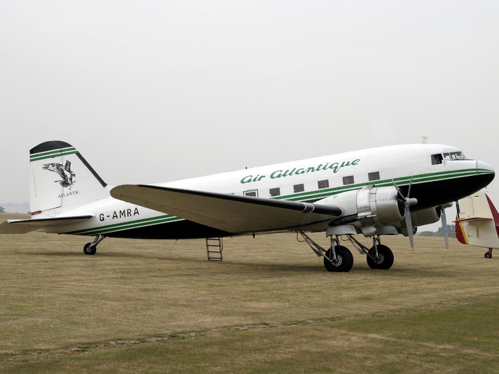 066 Douglas DC-3