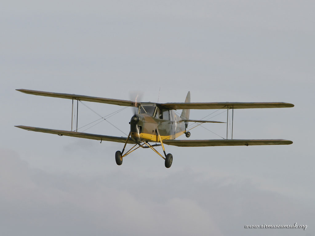 271 De Havilland DH.87b Hornet Moth