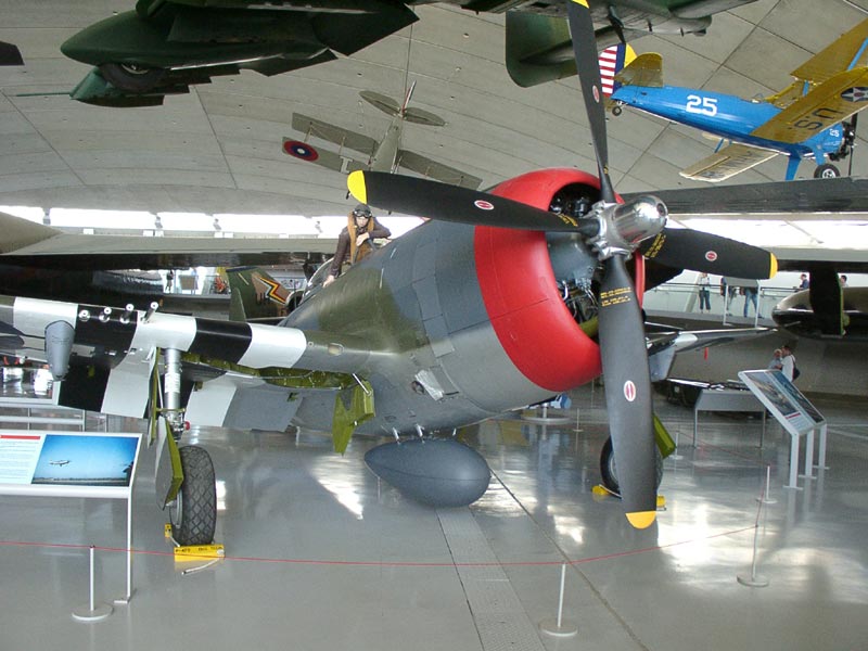 083 Republic P-47 Thunderbolt